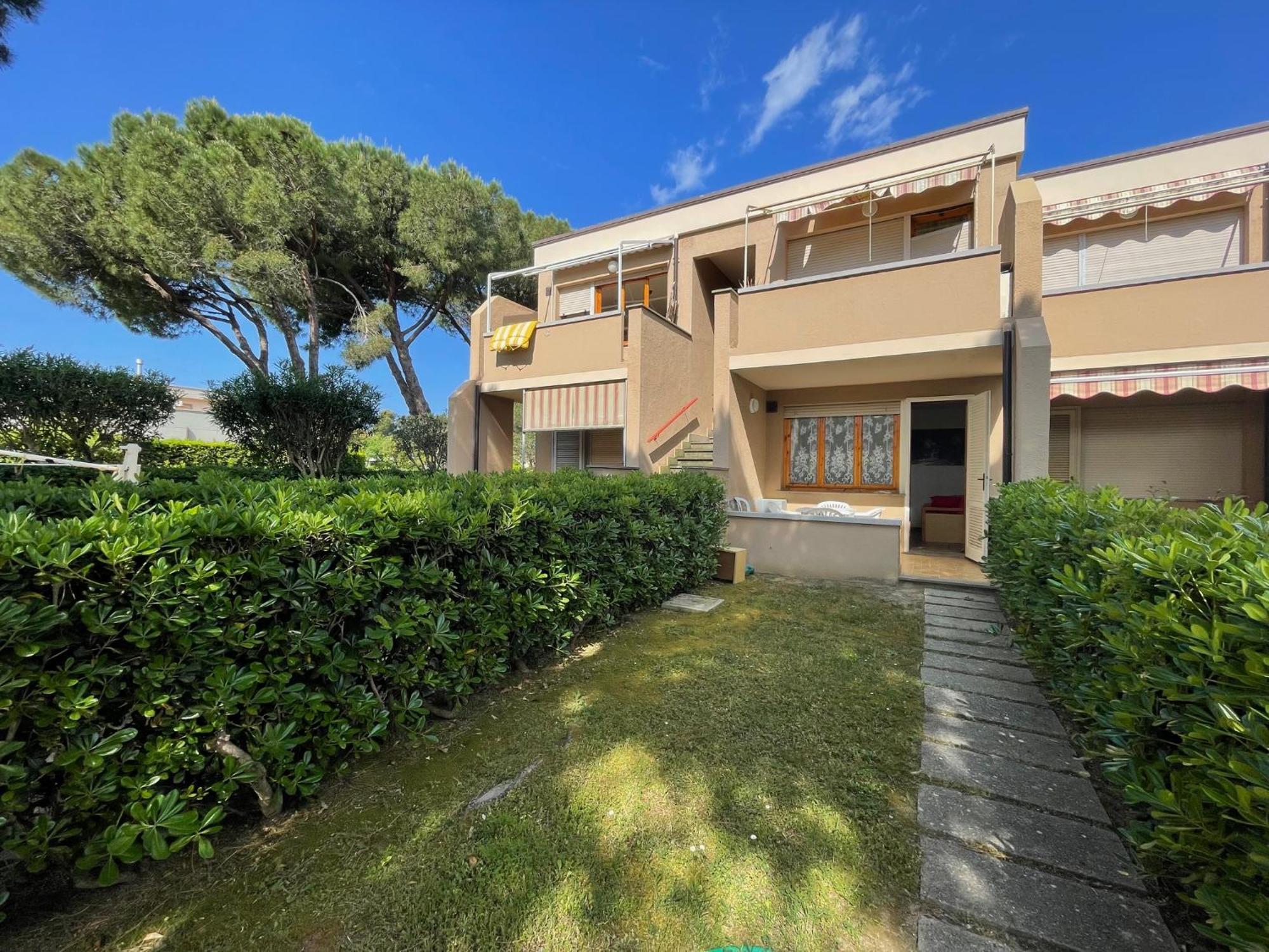 Appartamenti Via Dei Cipressi Marina Di Bibbona Exterior photo